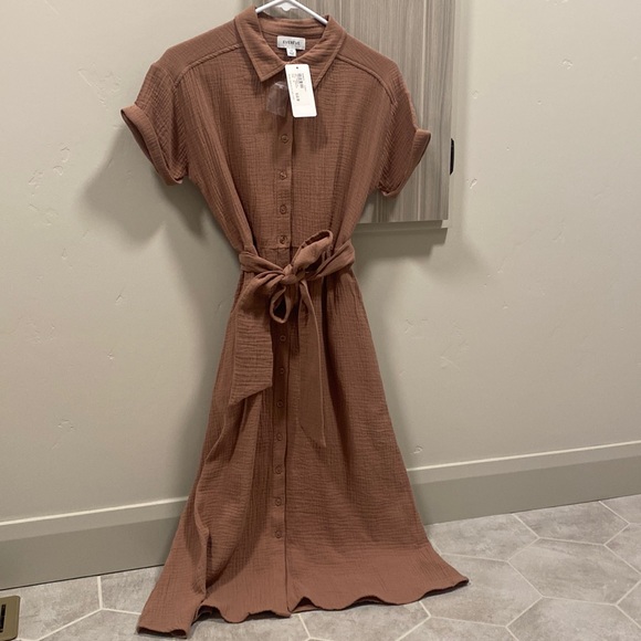 Evereve Hailey Gauze Button Down Dress - Picture 2 of 4